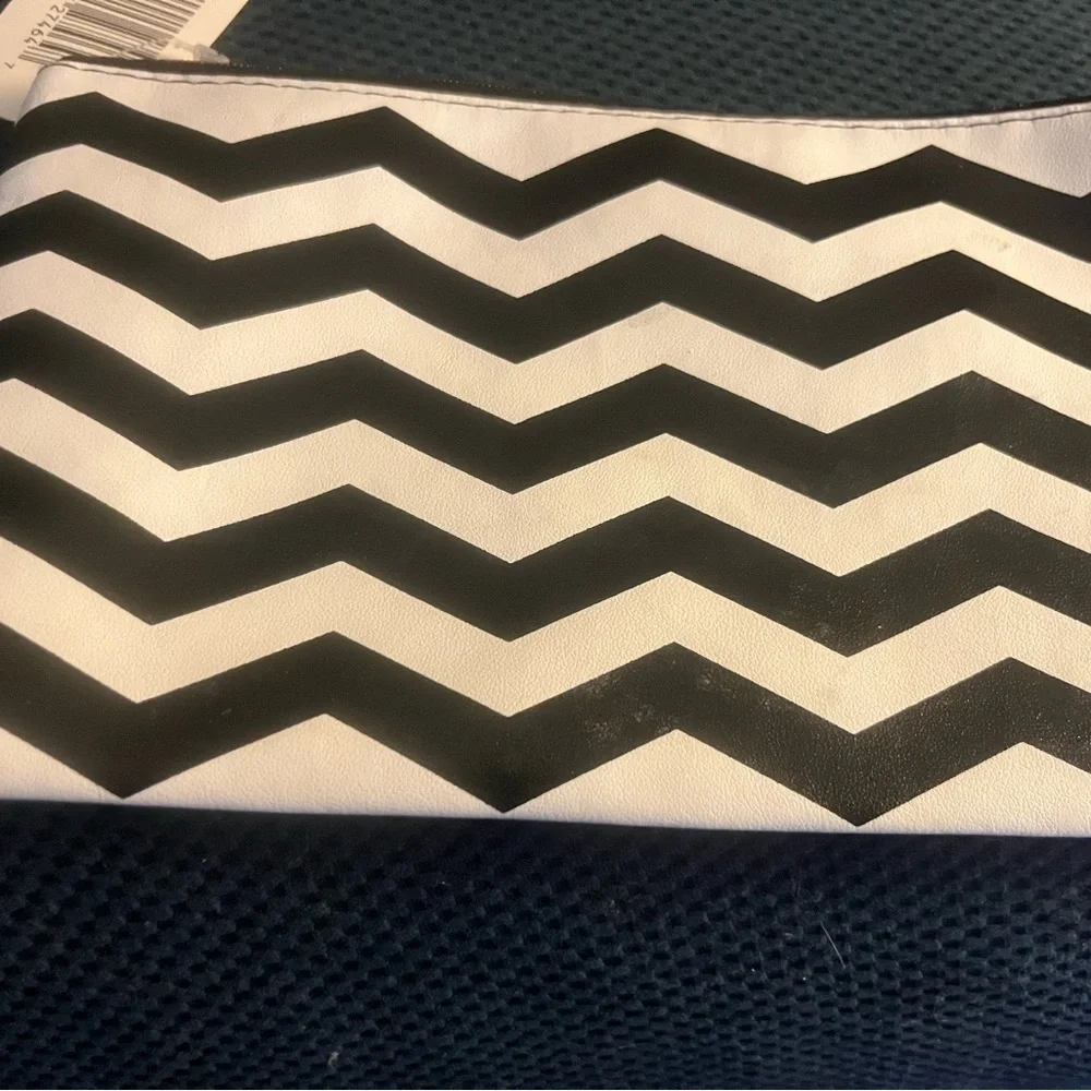 Black and White Chevron zipper makeup case